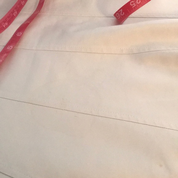 Ann Taylor Ivory/Winter White Tulip Skirt size 4 - Picture 6 of 7